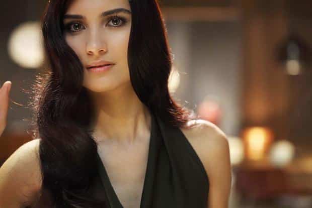 Tuba Buyukustun