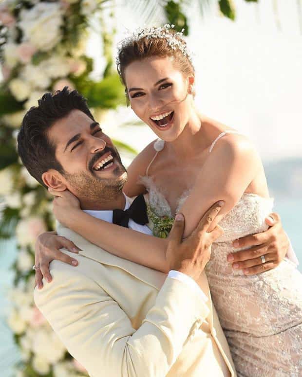 Burak Ozcivit is married with Fahriye Evcen