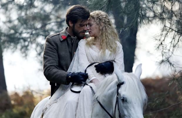 Kurt Seyit (Kivanc Tatlitug) and Shura (Farah Zeynep Abdullah)