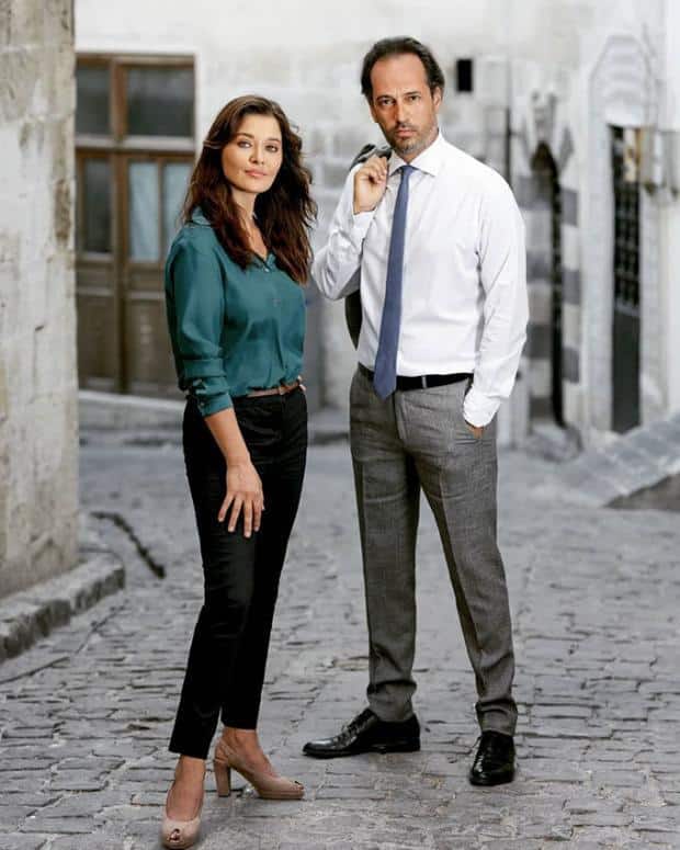 Timucin Esen and Nurgul Yesilcay in Gulperi Tv Series