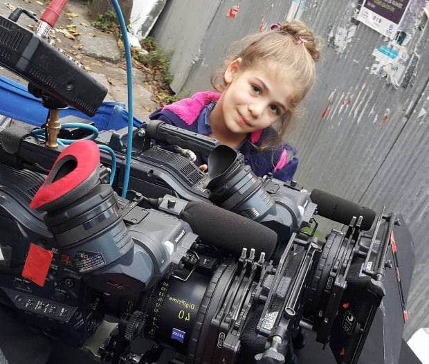 isabella damla guvenilir (Elif) with cameras