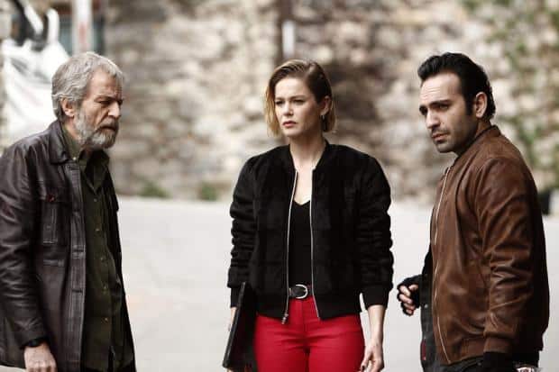 Musa Uzunlar - Burcu Biricik - Bugra Gulsoy