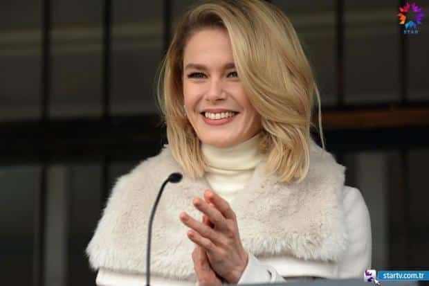 Burcu Biricik as Dila