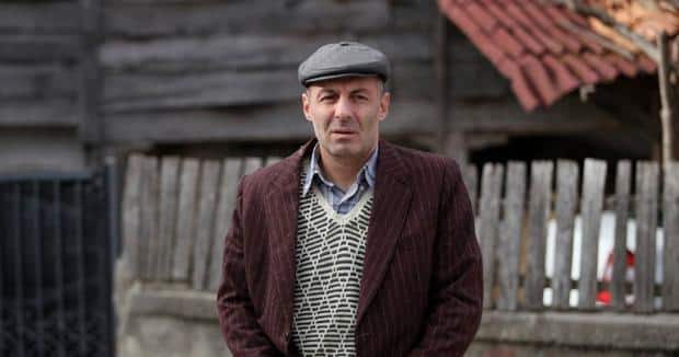 Ahmet Saracoglu as Tahsin in Leaf Cast