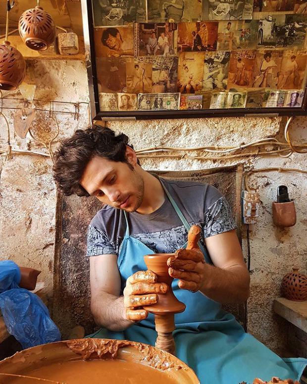 Ali Yagci - pottery making