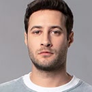 Ozan Dolunay as Giray